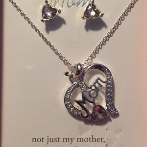 Mom necklace with earrings